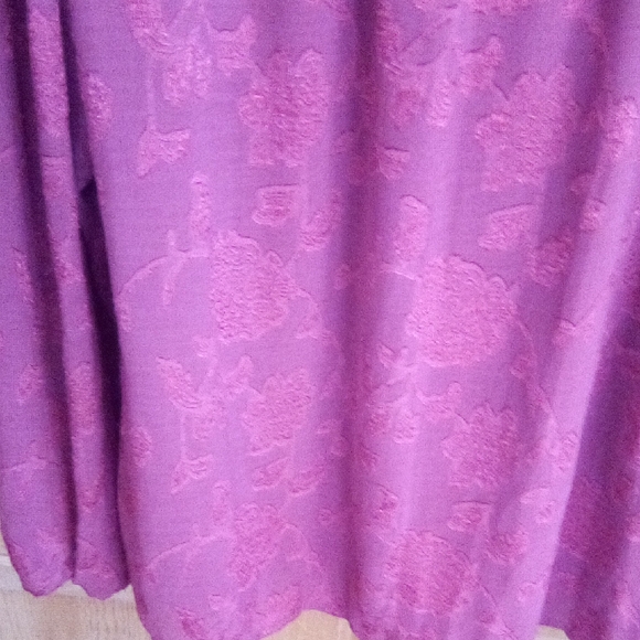 Elegant Pink Blouse - Picture 11 of 12